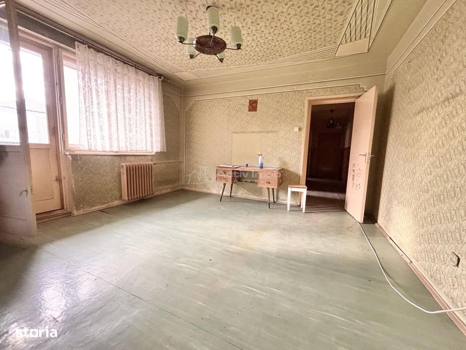 Apartament 4 camere - etaj 2 - Bulevardul Dacia