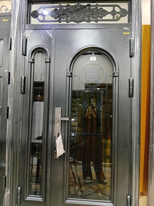 Temir eshik kotej va uchastka uchun