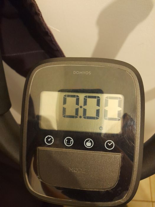 Vând bicicletă eliptică Domyos 100,