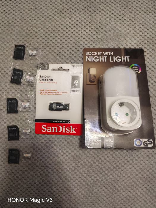 Card uri micro sd 32 gb, stick 32gb si lumina de veghe