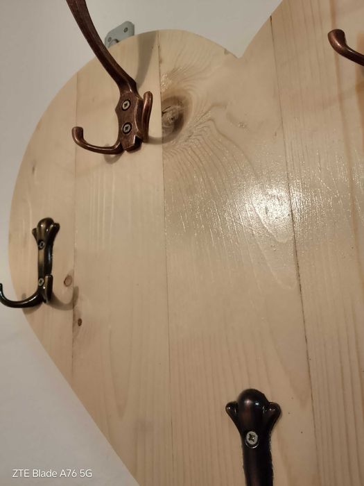 Ръчно изработена закачалка