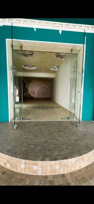 Сдаётся! Аренда! нежилое помещение в Центре 1-я линия