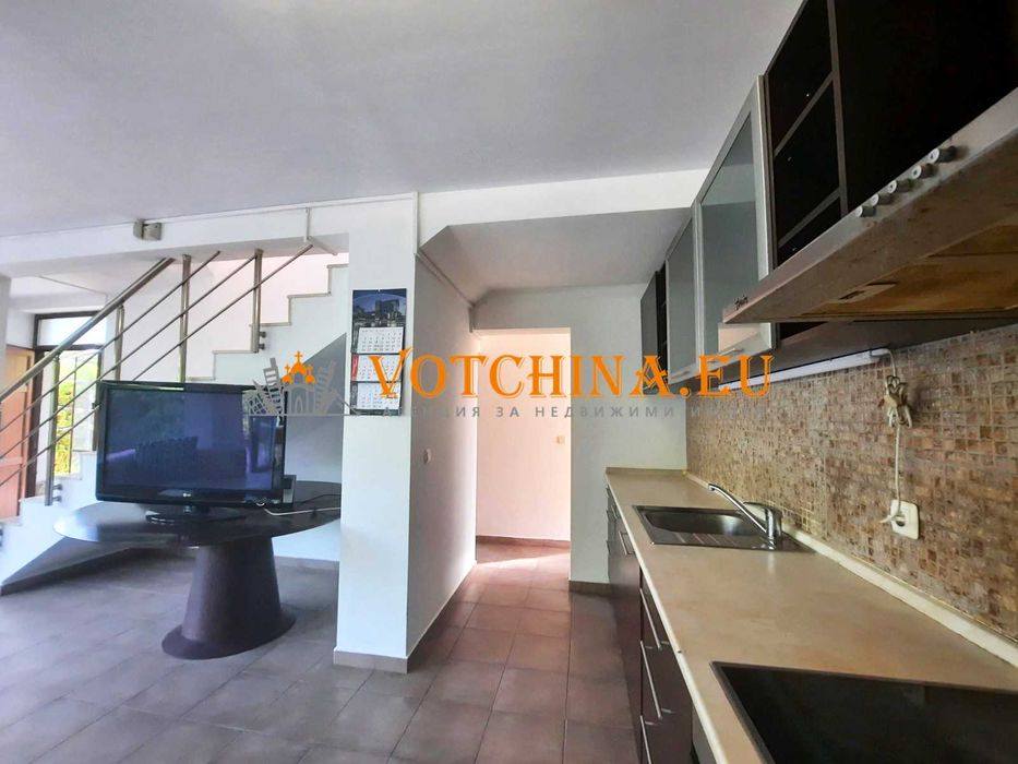 Продава се Къща в Варна, Център - 136 кв.м за 883 €/кв.м - Снимка #2