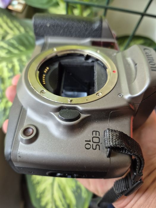 SLR Canon Eos 10  si eos 50 body