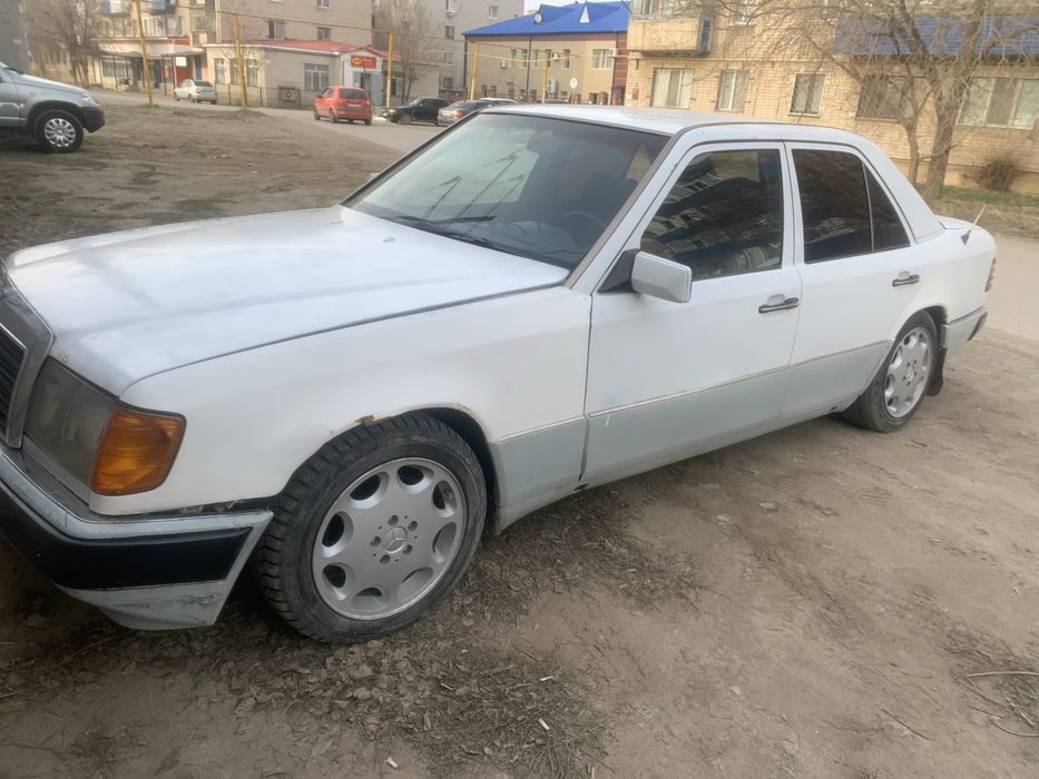 Мерседес бенс 124