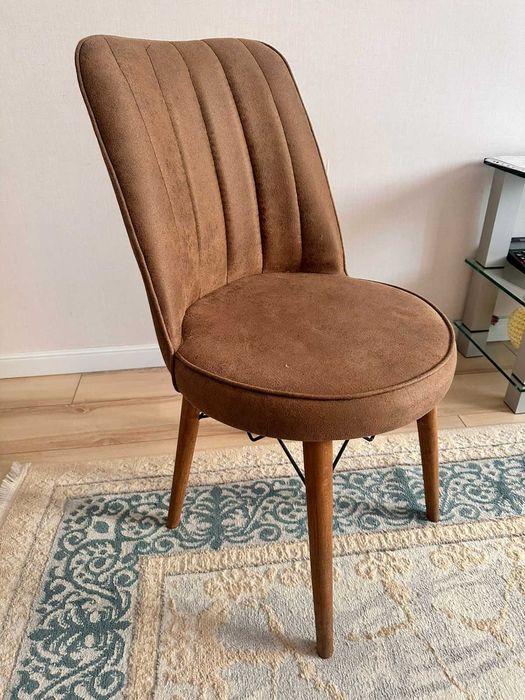 Продаются стулья в отличном состоянии