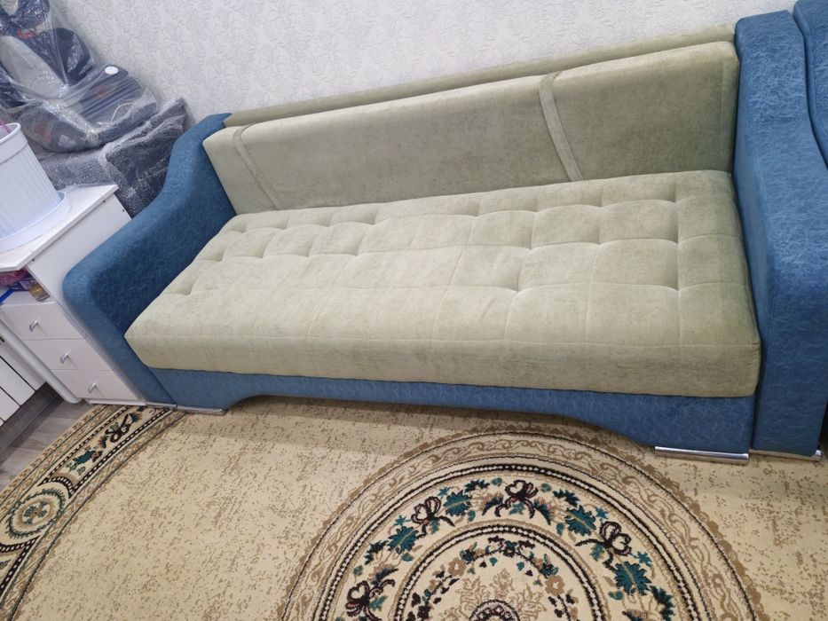 Срочно продам диван