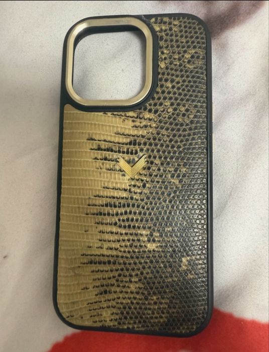 Husa iphone 16 pro velante