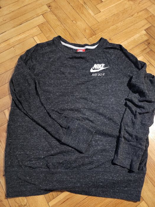 Горнища и блузи на Nike