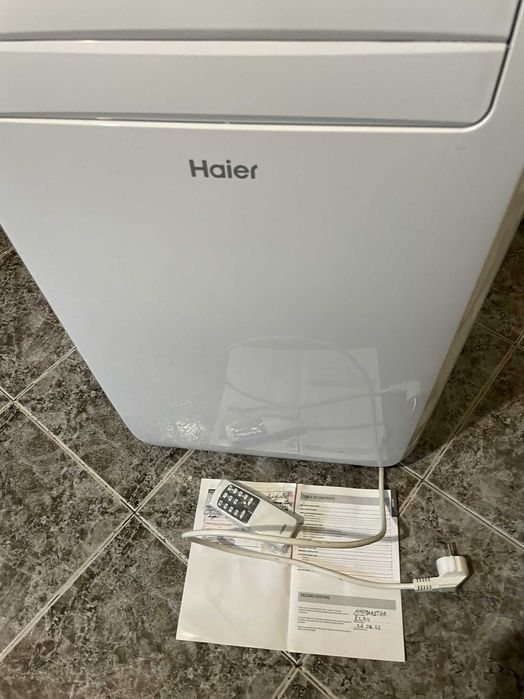 Мобилен климатик Haier AM12AA1GAA, 12000 BTU