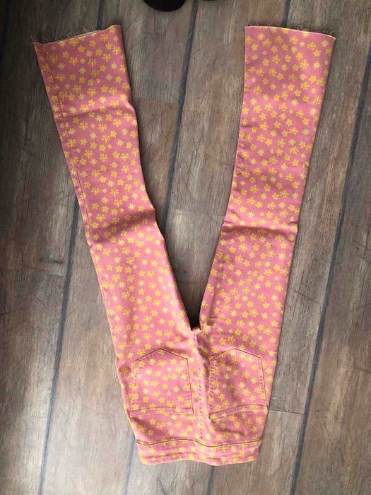 разпродажба на дънки и панталони Зара