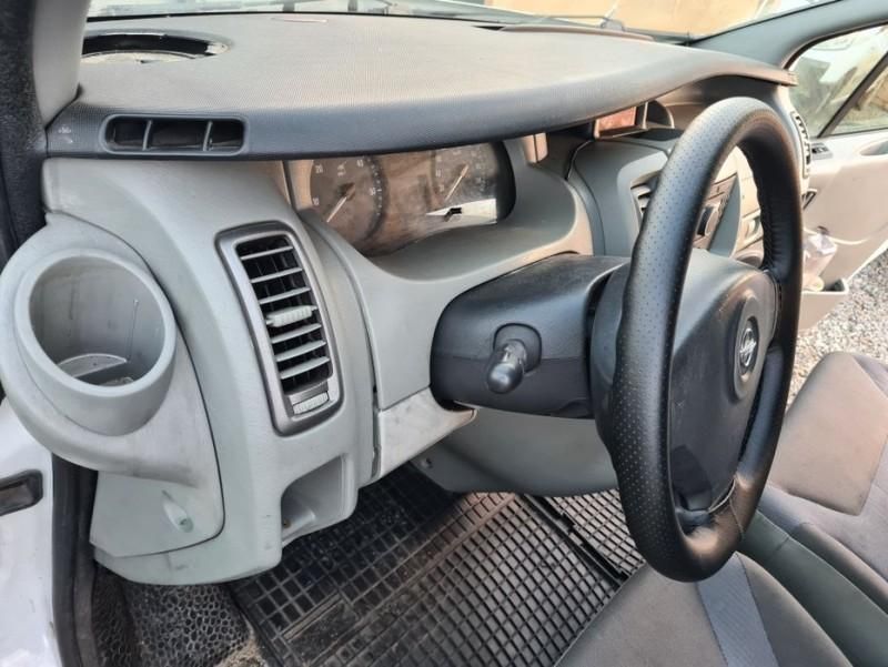 Dezmembrez 2.0 cdti dci M9R 780 Renault Trafic 2