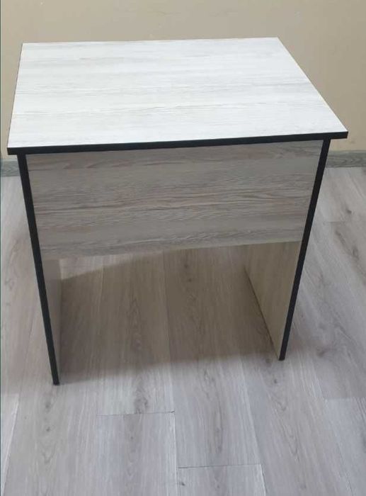 Недорогие качественные парты от Family Chairs