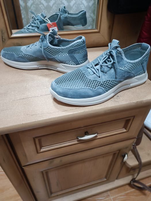 Продам туфли летние