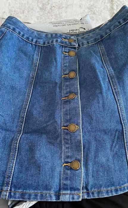 Къса дънкова пола, размер S, НОВА