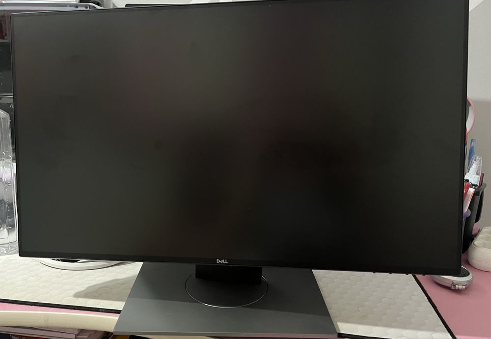 Vand Monitor DELL UltraSharp U2417H