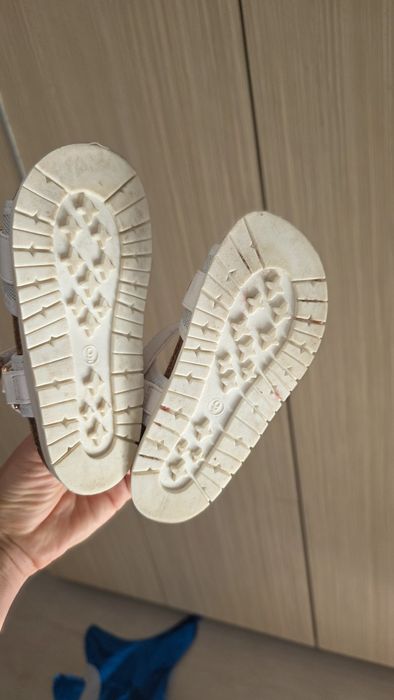 Sandale fetite marimea 26