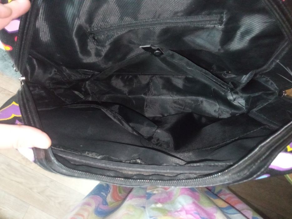 Сумка ( можно для путешествий)