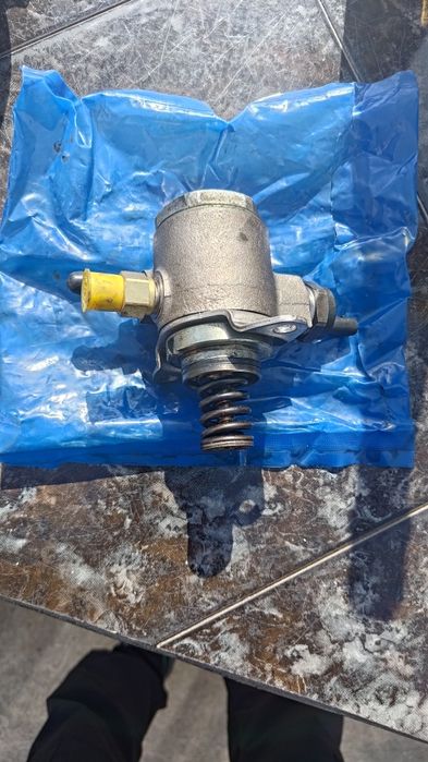 Помпа за виско налягане на бензина