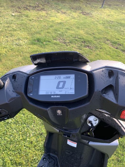 Vând Scuter Suzuki 125cc