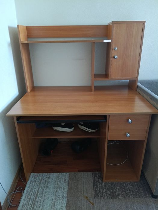 Компьютерный стол