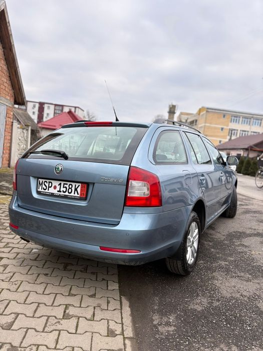 Vând Skoda Octavia