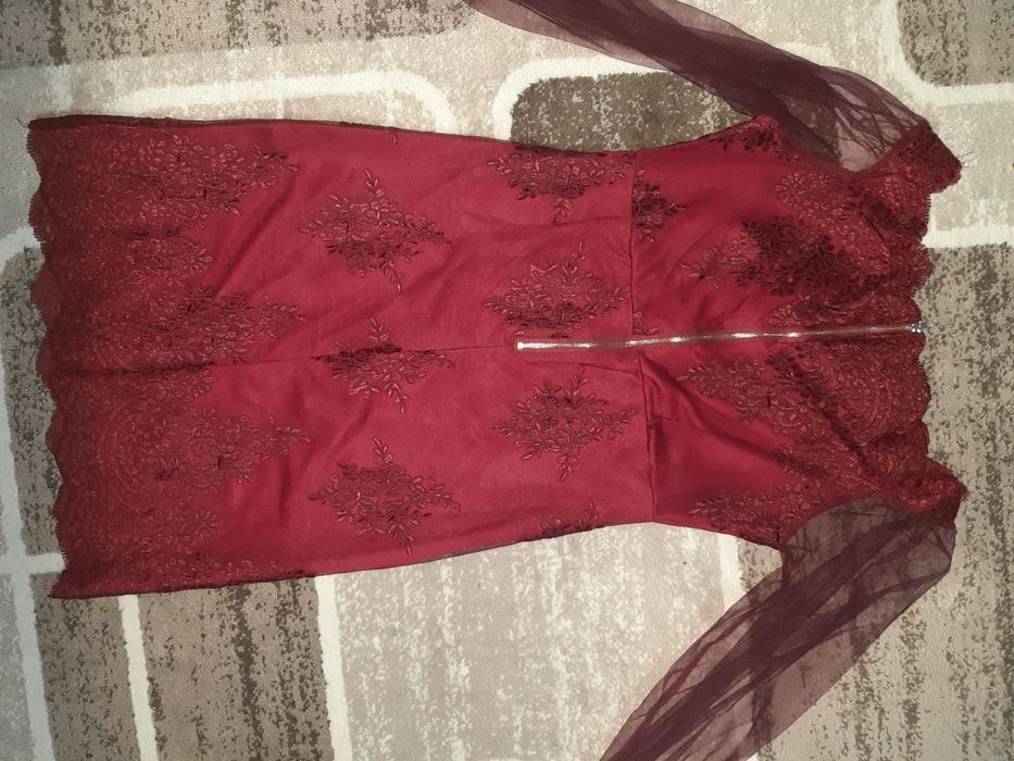 Платья вечерние новые