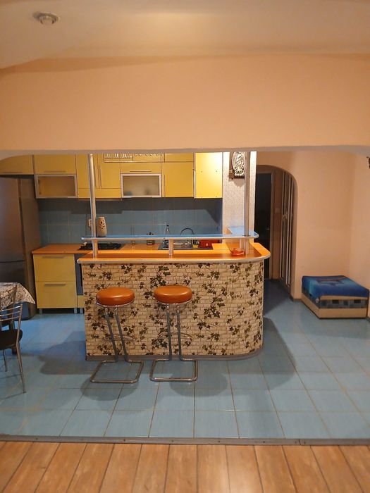 Apartament 2 camere de inchiriat.