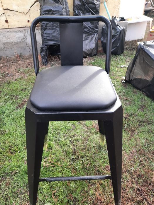 Барни стол продам