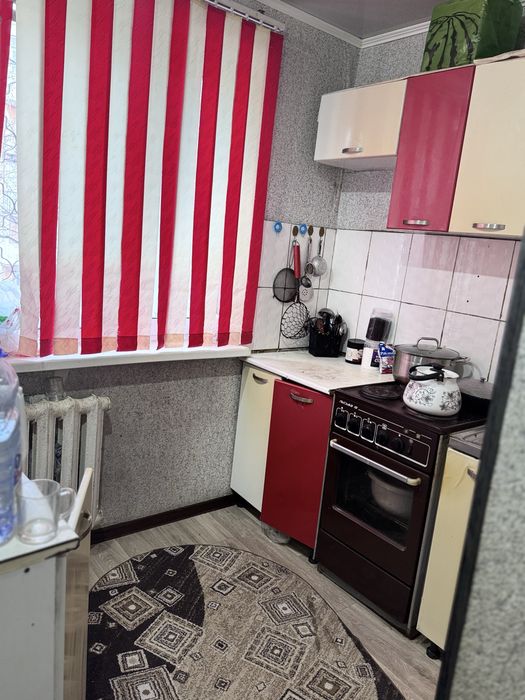 Продам 3 ком квартира 3 микрорайон