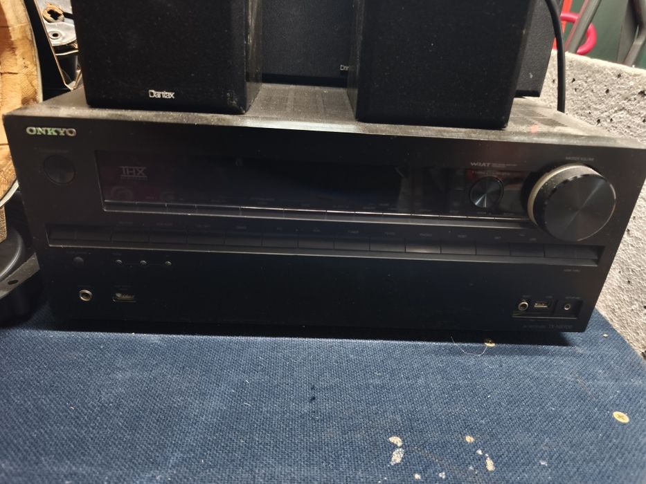 Dantax/Дантакс център и сараунд колони + Onkyo TX-NR709