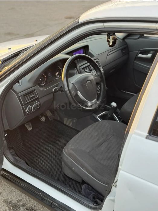Продам Priora2 2013