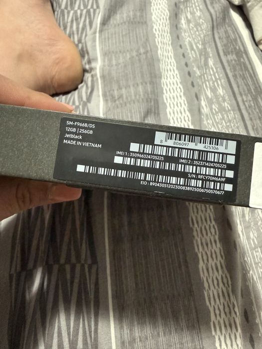 Samsung Galaxy Fold 7 256GB – с документи и гаранция, батерия 100%