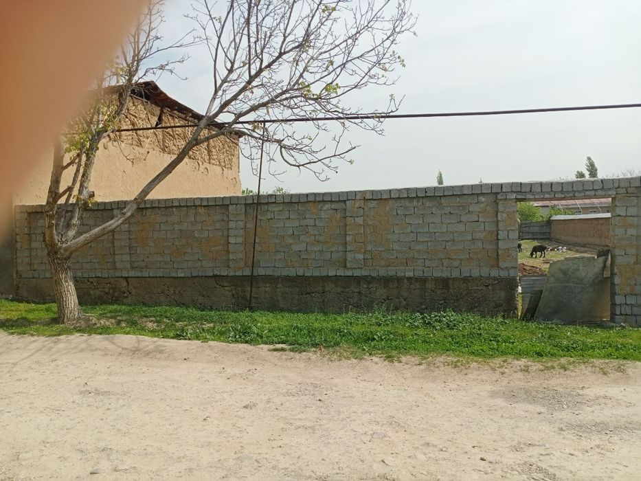 8 sotik uchaska sotiladi srochna Taraqiy maxxalasida