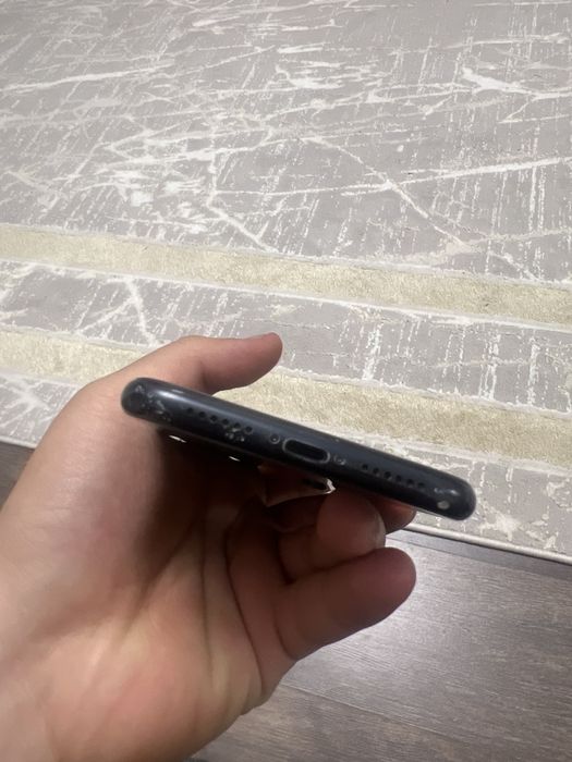 Продам Айфон хр Iphone xr