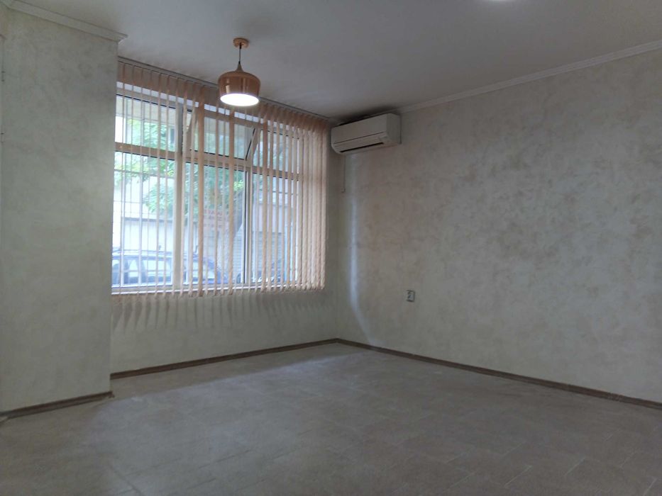 Дава се под наем Офис в Варна, Левски - 32 кв.м за 255 € - Снимка #5