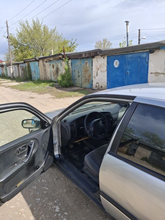 Продаю Nissan Primera P10