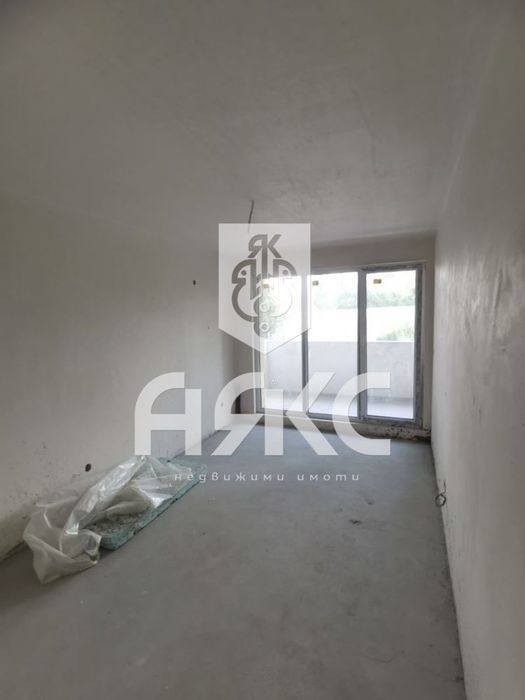 Двустаен апартамент в кв.Манастирски Ливади