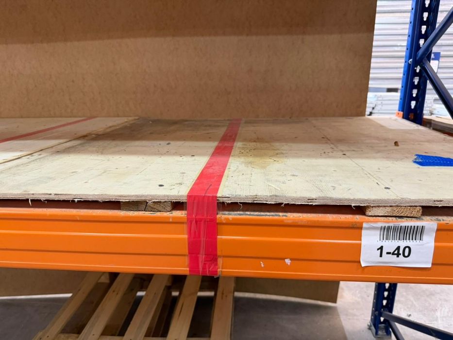 Доски из фанеры б/у