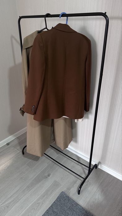 Напольная вешалка