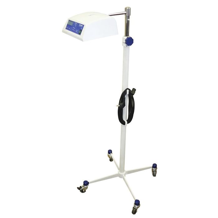 Үстел үстіндегі анальды секс