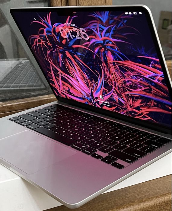 MacBook Air 13 2025