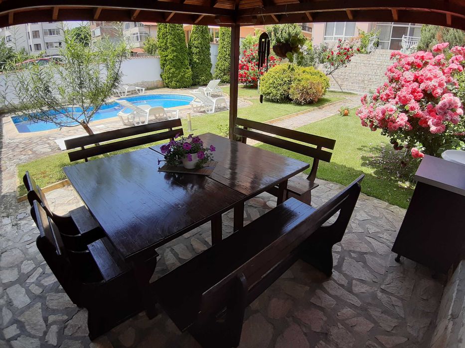 Собственик Продава Къща в Старата Регулация на Сарафово