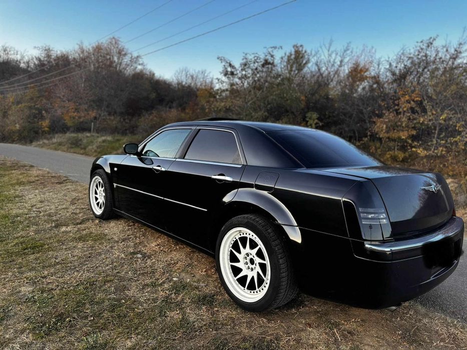 Vând Chrysler 300C