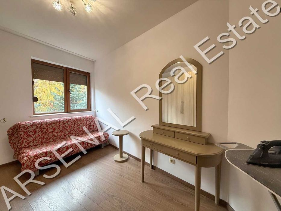 Тристаен апартамент под наем, Витоша