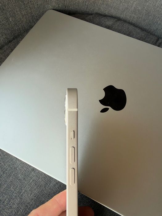 iPhone 13 Като Нов
