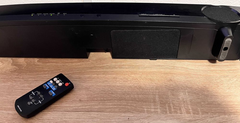 Soundbar Yamaha YAS-101 cu subwoofer integrat