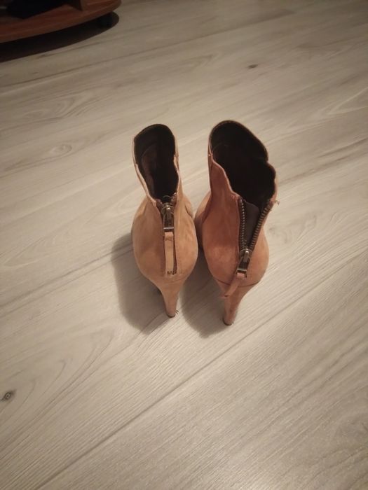 Ghete din piele naturala nr 41