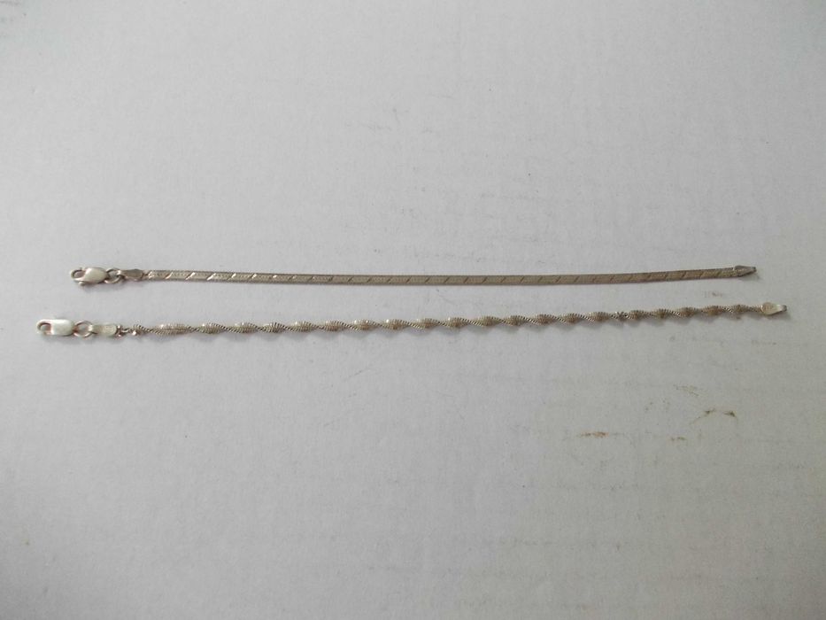 2 bratari subtiri vechi din argint