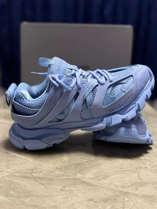 Vand Balenciaga Track